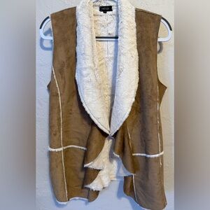 Fantasia Faux Shearling Brown and Cream Vest Size small. Soooo soft